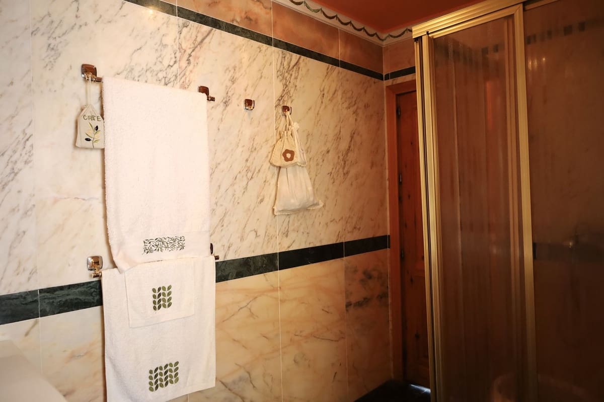 4 sovrum Villa till salu i Torremuelle med garage - 1 340 000 € (Ref: 9432566)