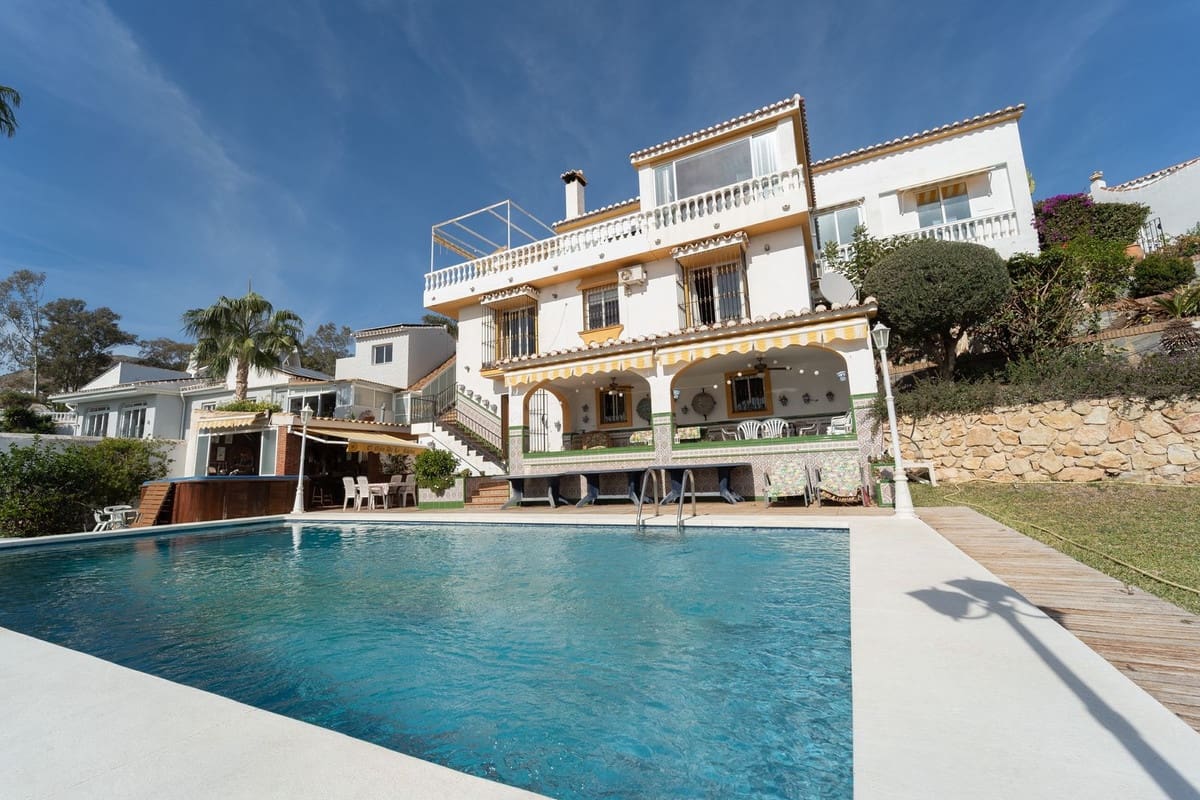 4 sovrum Villa till salu i Torremuelle med garage - 1 340 000 € (Ref: 9432566)