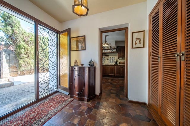 3 soveværelse Villa til salg i Fuengirola - € 1.250.000 (Ref: 9432568)