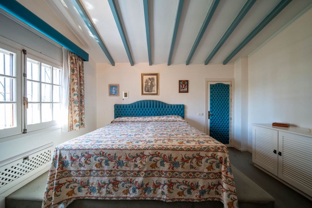 Chalet de 3 habitaciones en Fuengirola en venta - 1.250.000 € (Ref: 9432568)