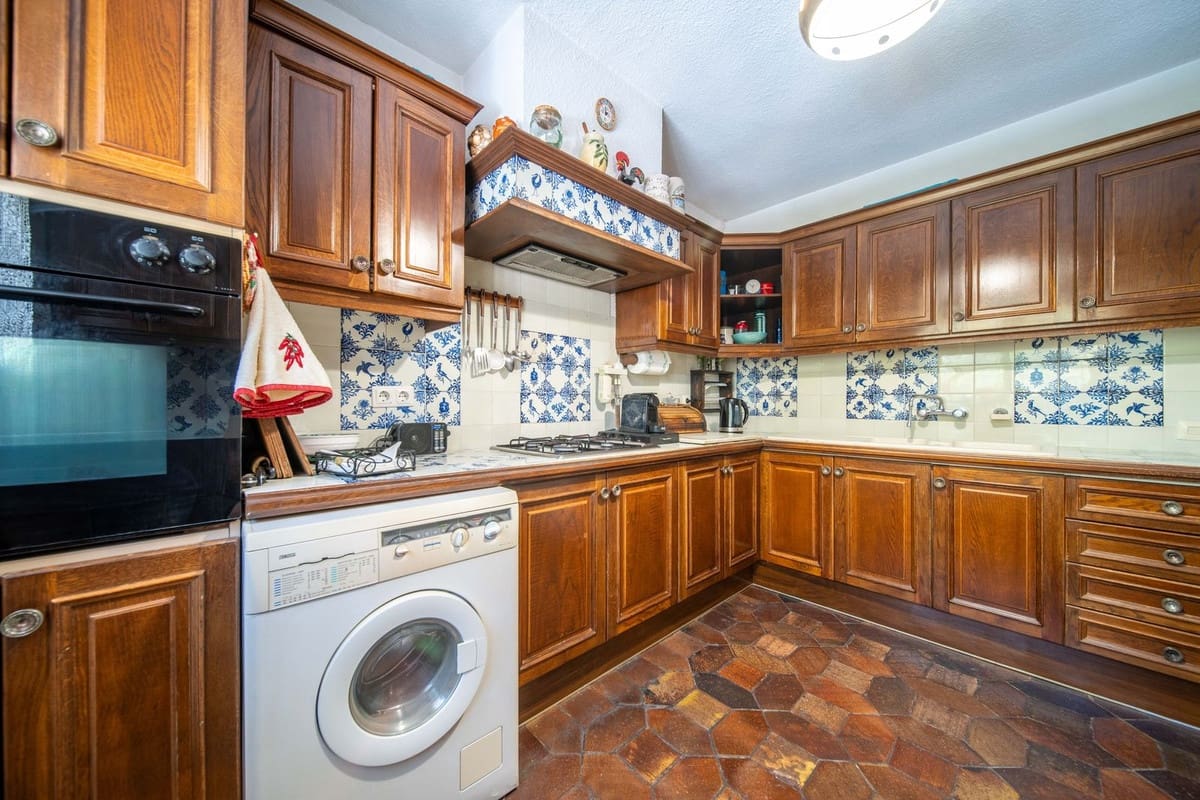 Chalet de 3 habitaciones en Fuengirola en venta - 1.250.000 € (Ref: 9432568)