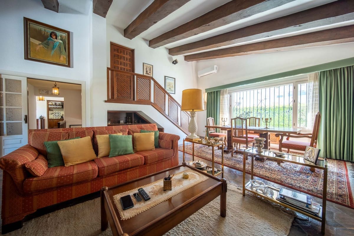 Chalet de 3 habitaciones en Fuengirola en venta - 1.250.000 € (Ref: 9432568)