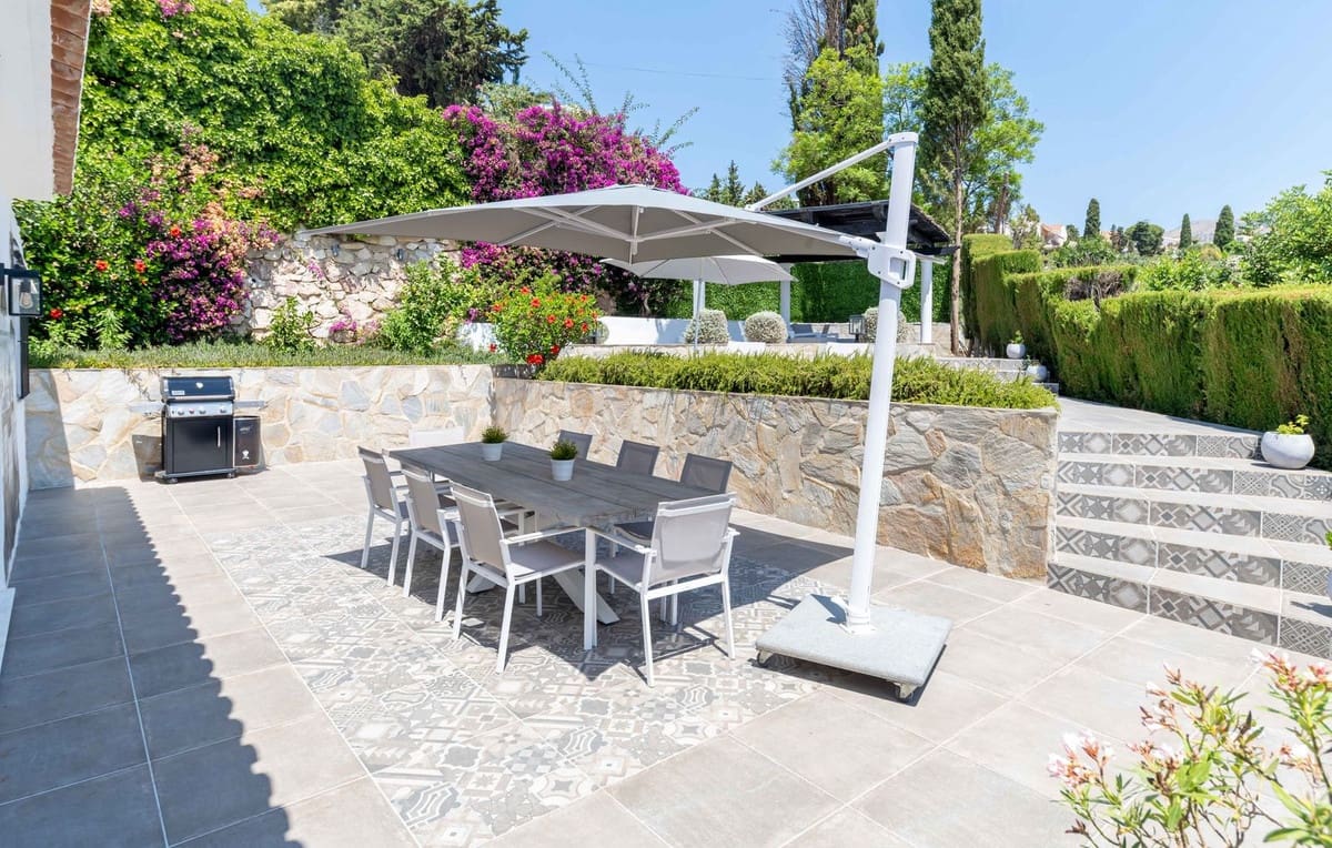 3 soveværelse Villa til salg i Fuengirola med garage - € 1.175.000 (Ref: 9432569)