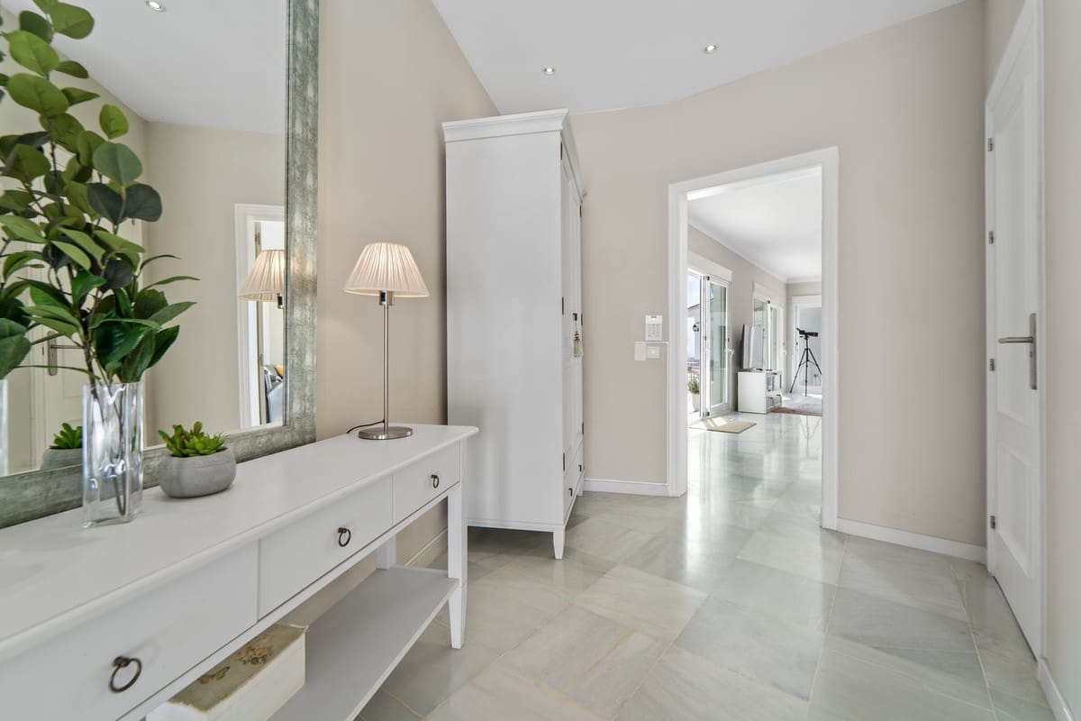 4 soverom Villa til salgs i La Sierrezuela med garasje - € 1 795 000 (Ref: 9432570)