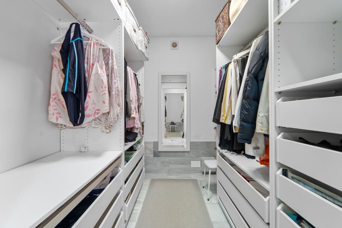 4 soverom Villa til salgs i La Sierrezuela med garasje - € 1 795 000 (Ref: 9432570)