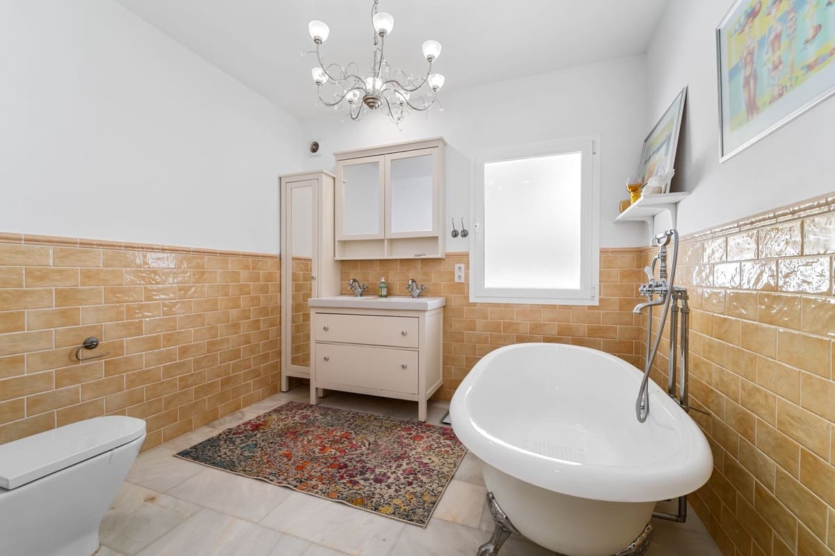 4 soverom Villa til salgs i La Sierrezuela med garasje - € 1 795 000 (Ref: 9432570)