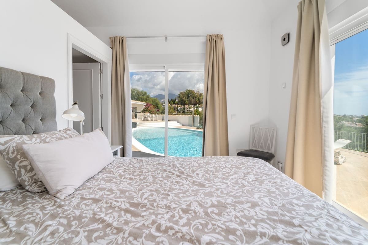 4 soverom Villa til salgs i La Sierrezuela med garasje - € 1 795 000 (Ref: 9432570)