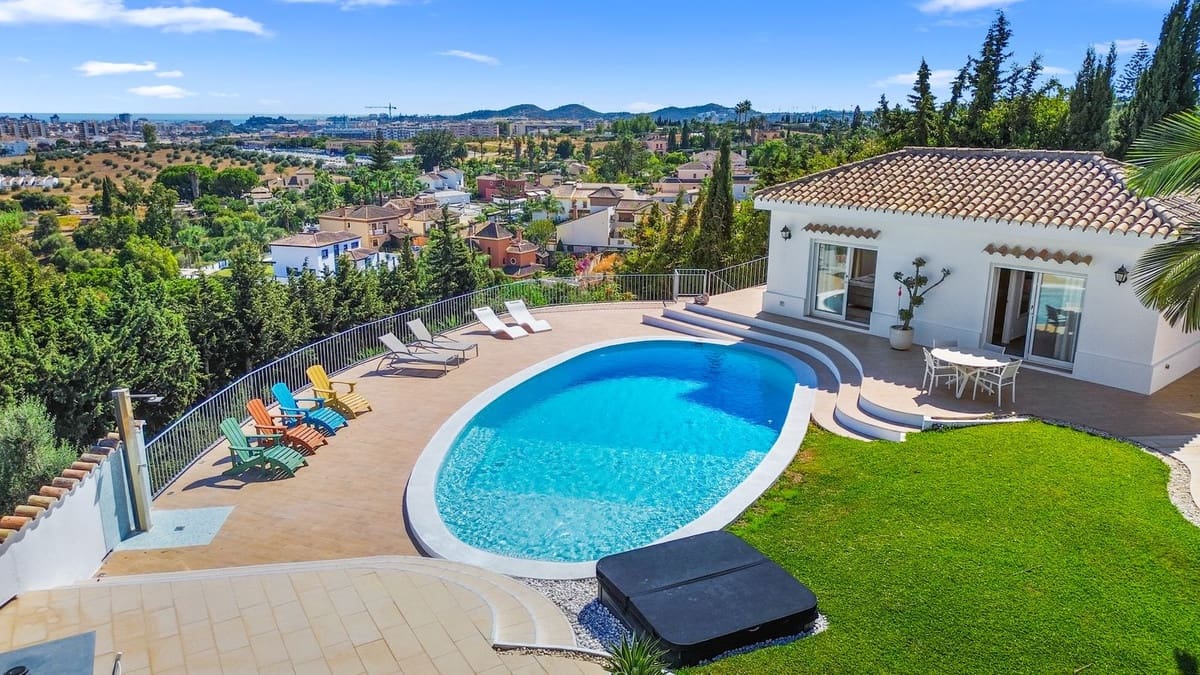 4 soverom Villa til salgs i La Sierrezuela med garasje - € 1 795 000 (Ref: 9432570)