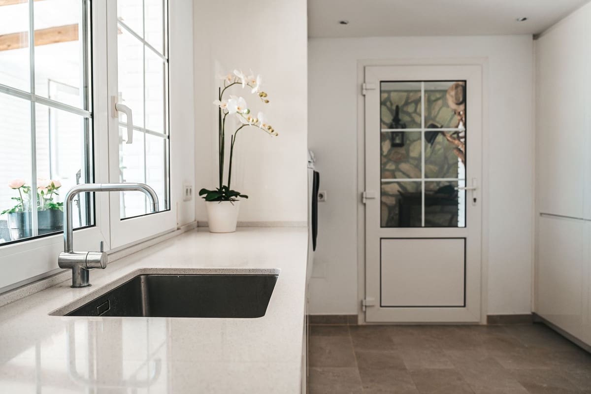 4 bedroom Villa for sale in La Capellania with garage - € 2,695,000 (Ref: 9432571)