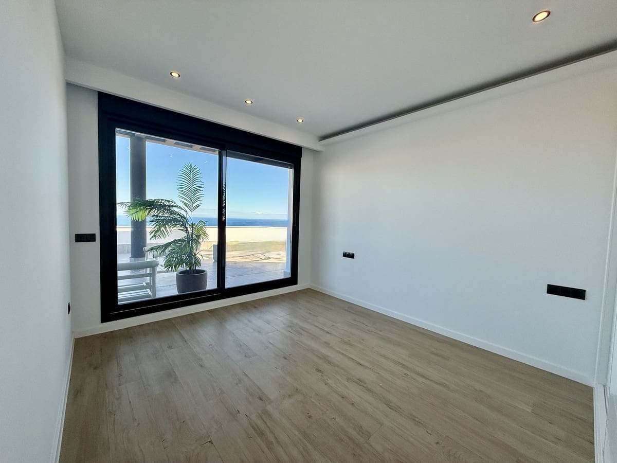 4 sypialnia Willa na sprzedaż w Benalmadena z garażem - 1 695 000 € (Ref: 9432573)