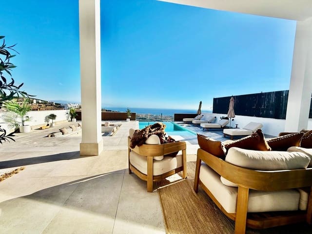 4 sypialnia Willa na sprzedaż w Benalmádena z garażem - 1 695 000 € (Ref: 9432573)