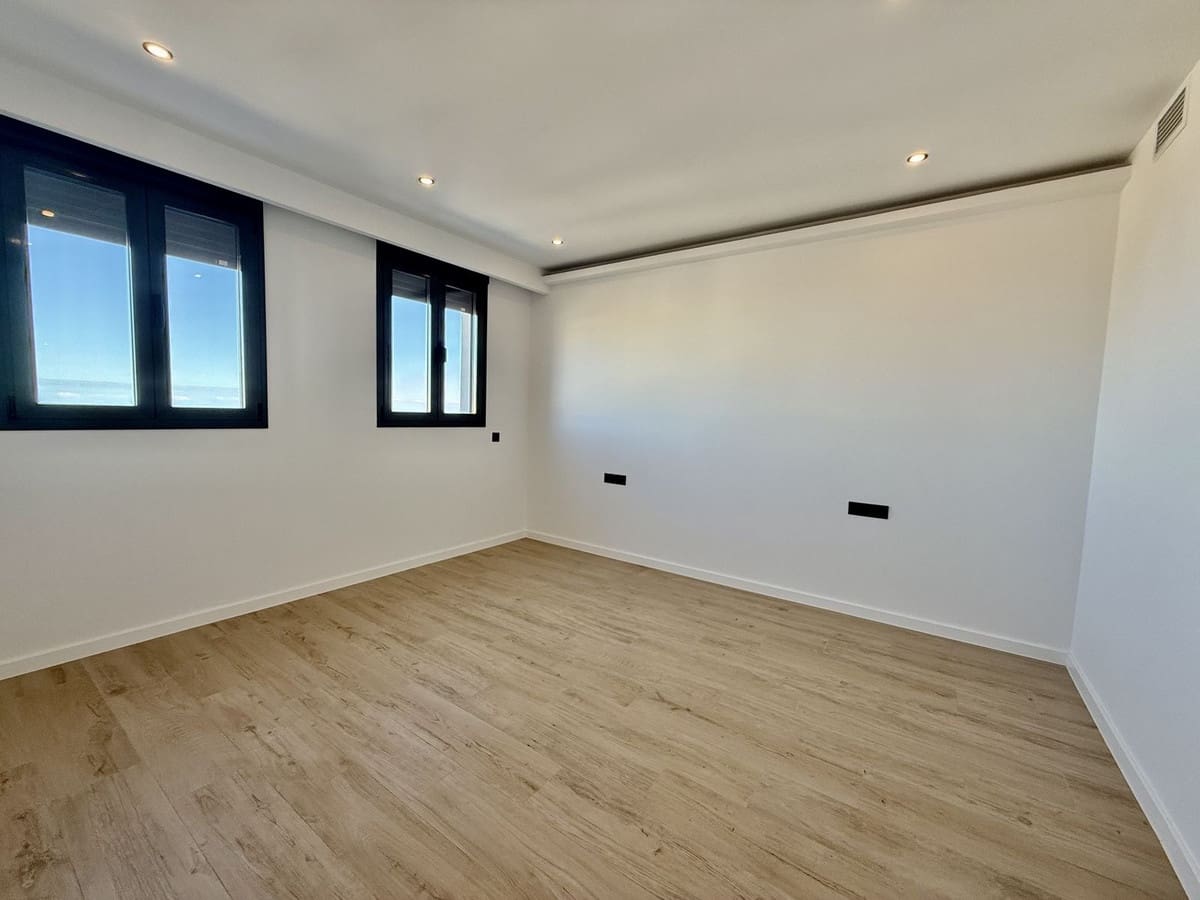 4 sypialnia Willa na sprzedaż w Benalmadena z garażem - 1 695 000 € (Ref: 9432573)