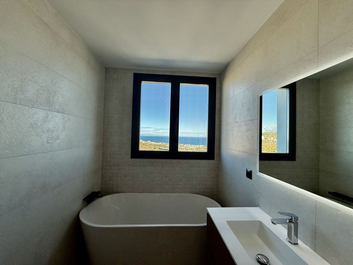 4 sypialnia Willa na sprzedaż w Benalmadena z garażem - 1 695 000 € (Ref: 9432573)