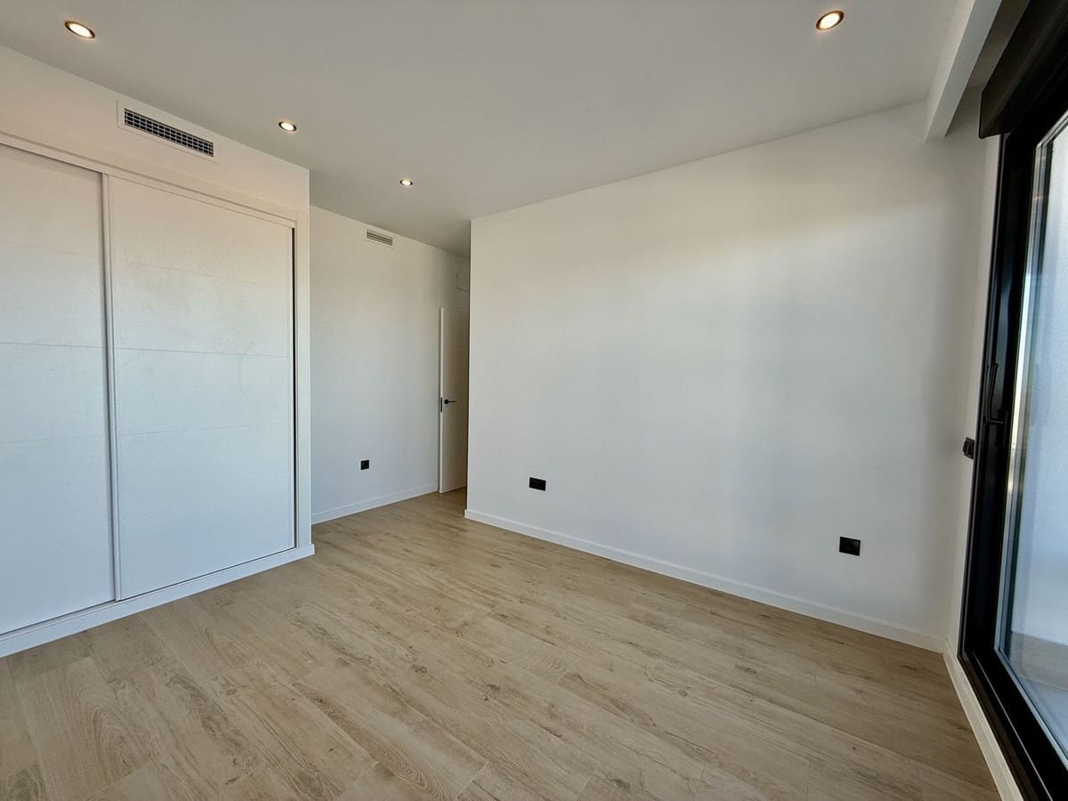 4 sypialnia Willa na sprzedaż w Benalmadena z garażem - 1 695 000 € (Ref: 9432573)