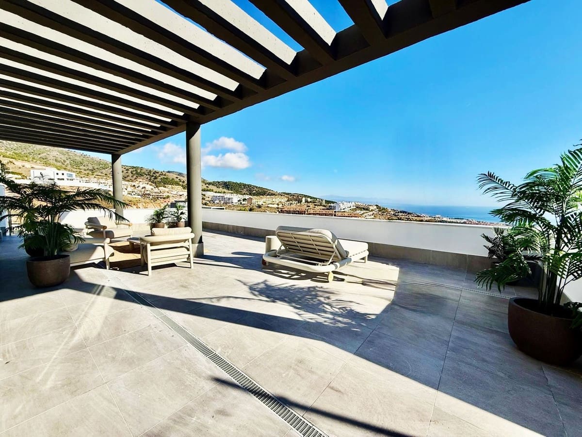 4 sypialnia Willa na sprzedaż w Benalmadena z garażem - 1 695 000 € (Ref: 9432573)