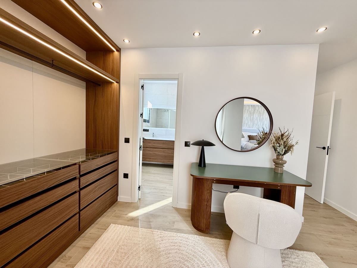 4 sypialnia Willa na sprzedaż w Benalmadena z garażem - 1 695 000 € (Ref: 9432573)