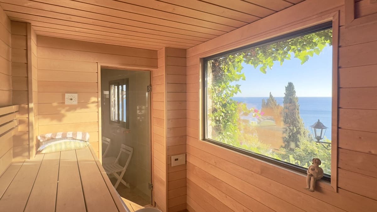 5 bedroom Villa for sale in Torremuelle with garage - € 2,900,000 (Ref: 9432574)