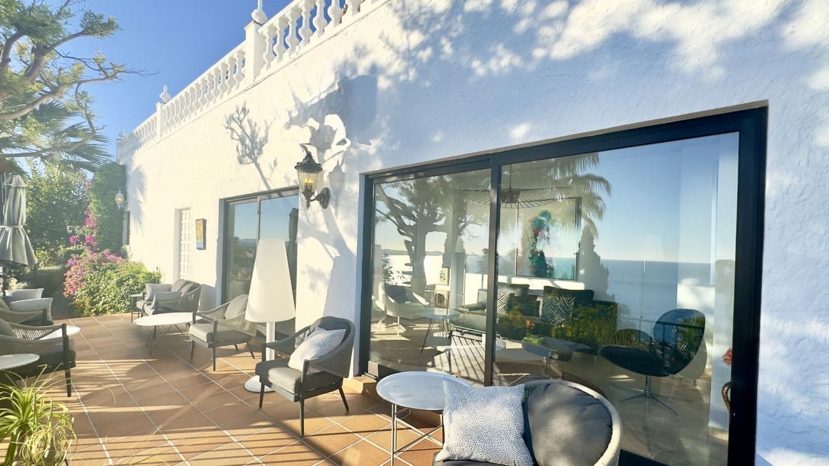 5 bedroom Villa for sale in Torremuelle with garage - € 2,900,000 (Ref: 9432574)