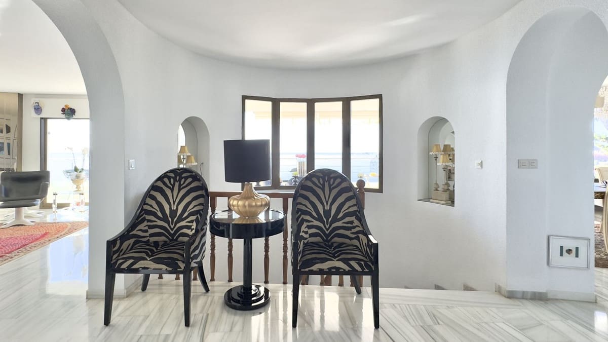 5 bedroom Villa for sale in Torremuelle with garage - € 2,900,000 (Ref: 9432574)