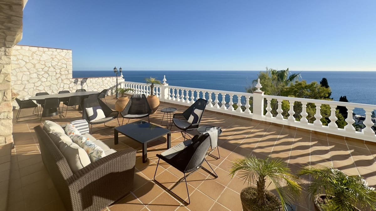 5 bedroom Villa for sale in Torremuelle with garage - € 2,900,000 (Ref: 9432574)
