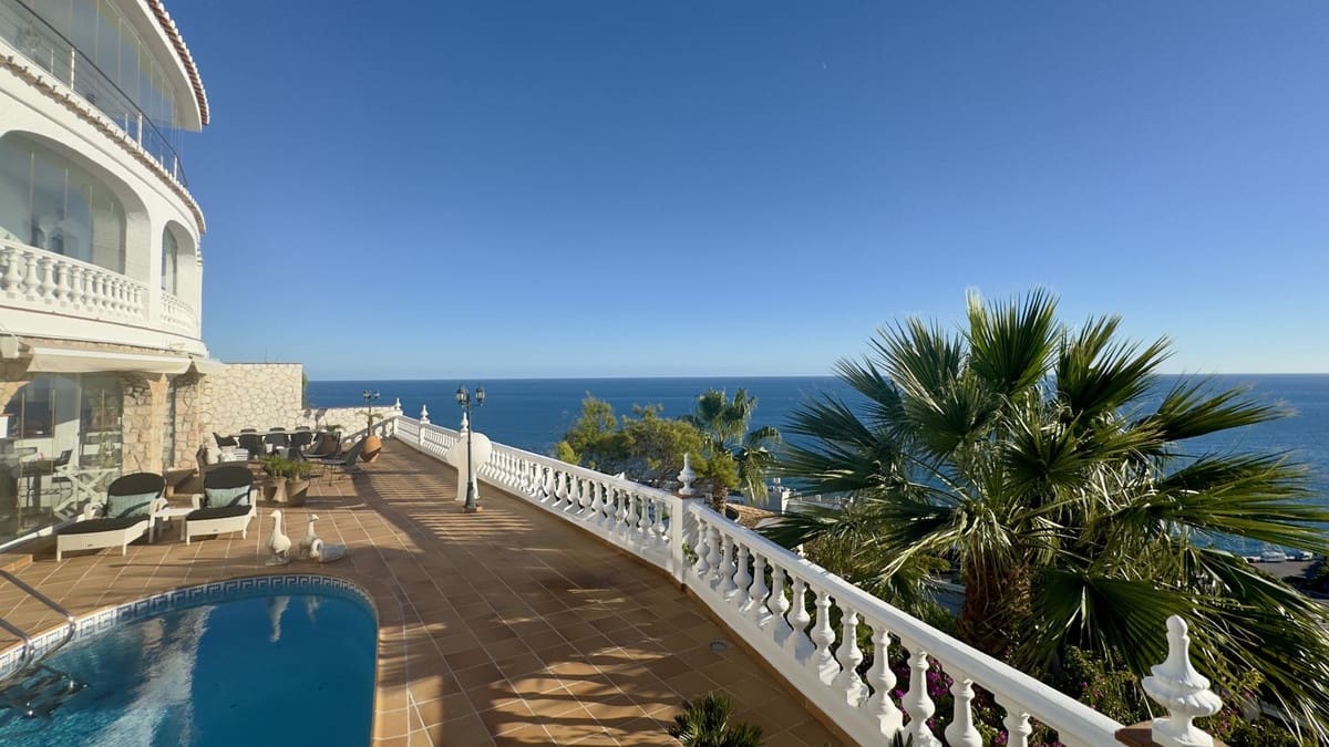 5 bedroom Villa for sale in Torremuelle with garage - € 2,900,000 (Ref: 9432574)