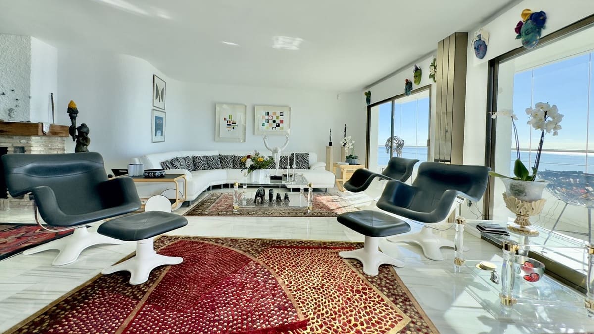 5 bedroom Villa for sale in Torremuelle with garage - € 2,900,000 (Ref: 9432574)