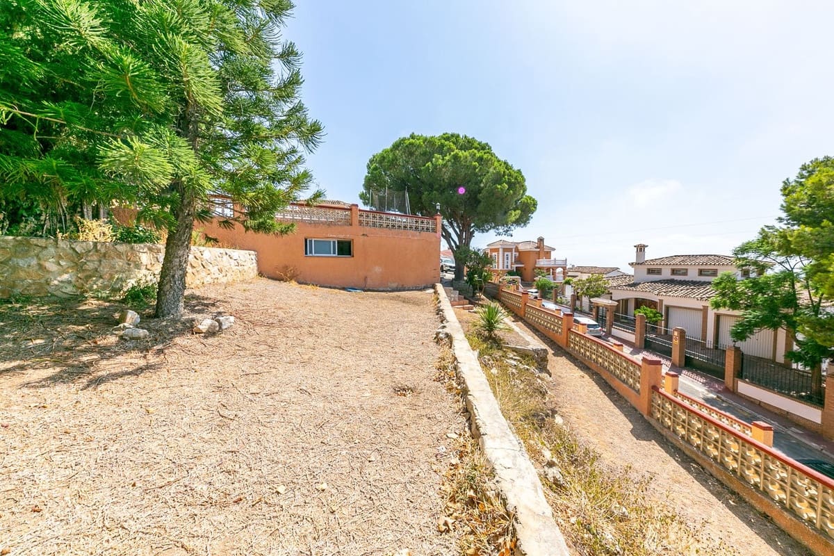 4 sypialnia Willa na sprzedaż w Benalmadena z garażem - 825 000 € (Ref: 9432576)