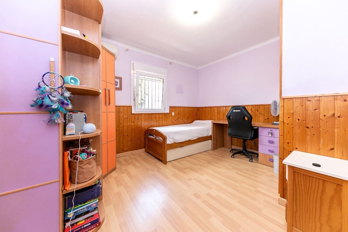 4 sypialnia Willa na sprzedaż w Benalmadena z garażem - 825 000 € (Ref: 9432576)