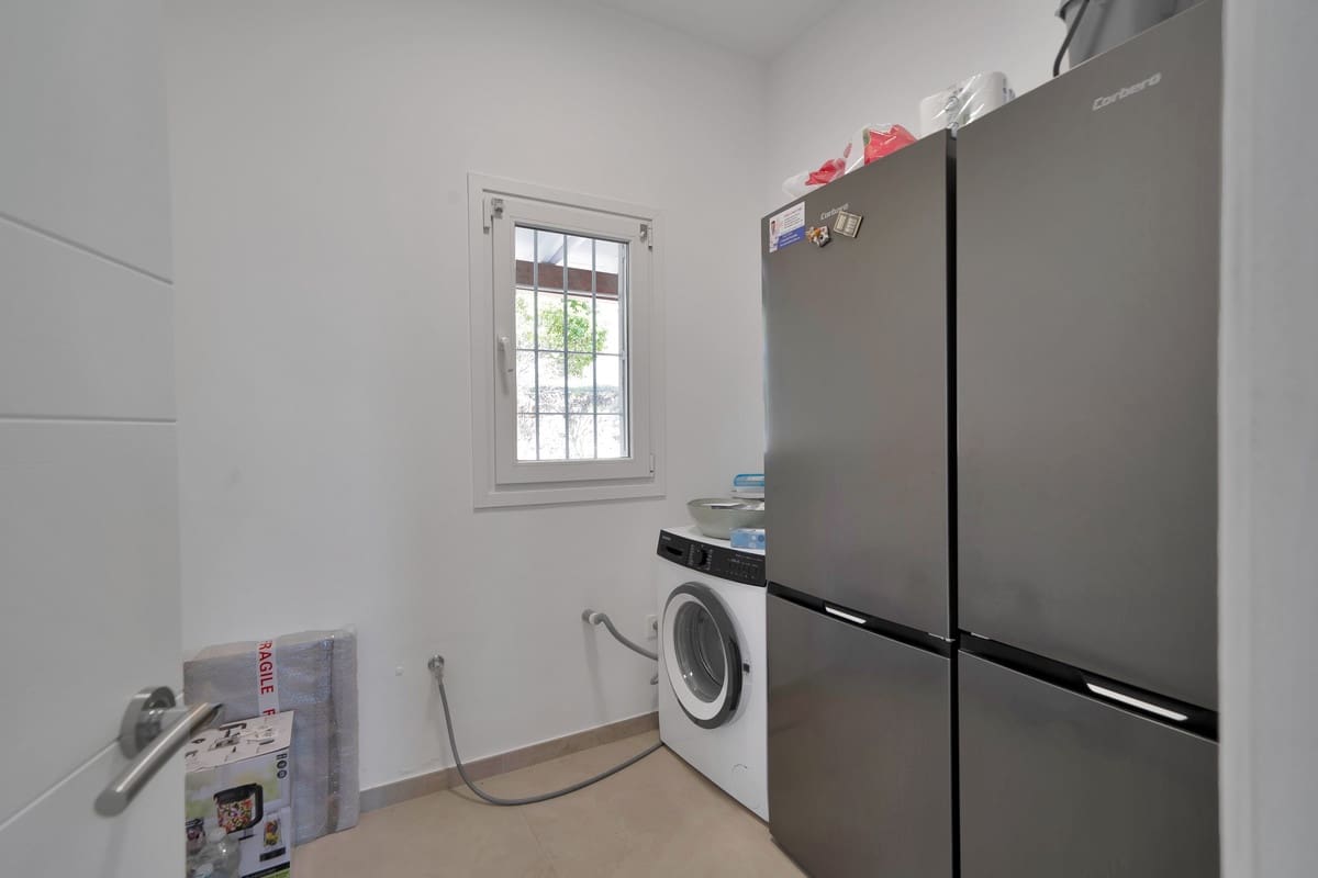 9 bedroom Villa for sale in La Capellania - € 2,950,000 (Ref: 9432577)