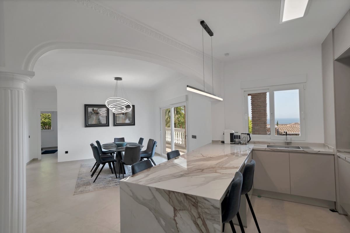 9 bedroom Villa for sale in La Capellania - € 2,950,000 (Ref: 9432577)