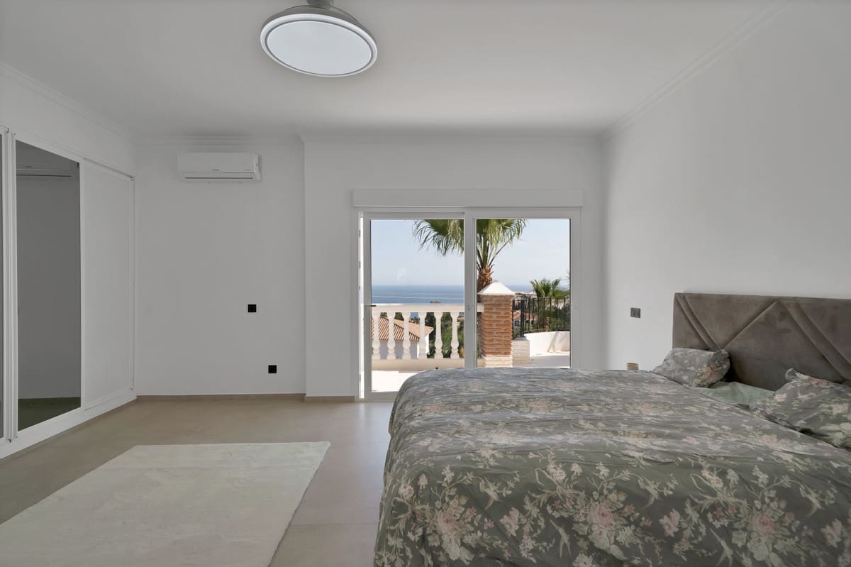 9 bedroom Villa for sale in La Capellania - € 2,950,000 (Ref: 9432577)