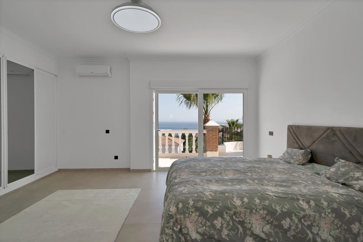 9 bedroom Villa for sale in Benalmadena - € 2,950,000 (Ref: 9432577)