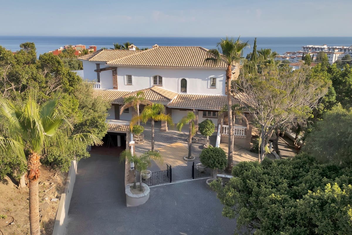 9 sypialnia Willa na sprzedaż w Benalmadena - 2 950 000 € (Ref: 9432577)