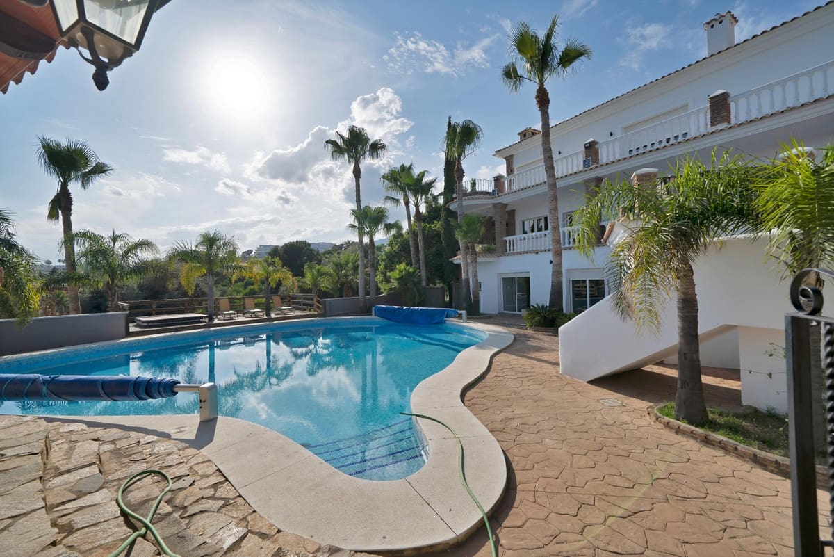 9 sypialnia Willa na sprzedaż w Benalmadena - 2 950 000 € (Ref: 9432577)
