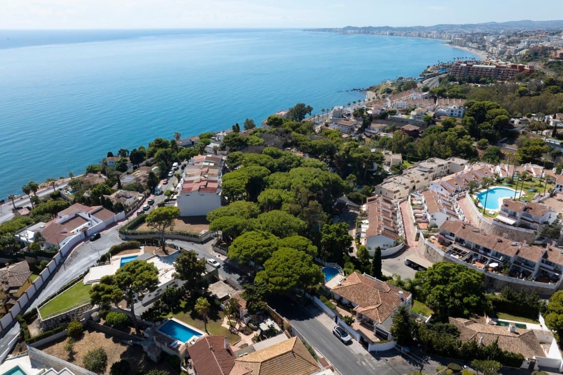 6 bedroom Villa for sale in Benalmadena - € 1,250,000 (Ref: 9432578)