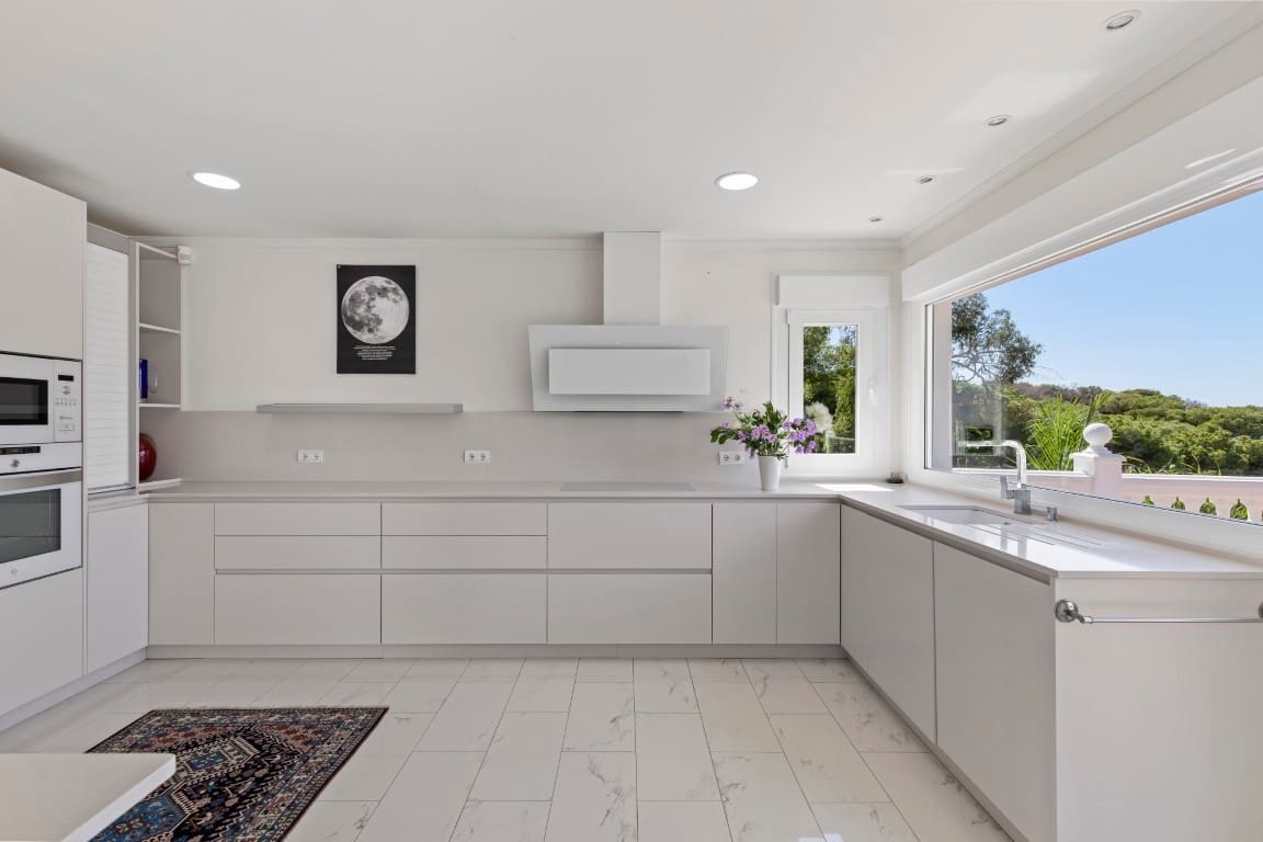 6 bedroom Villa for sale in Benalmadena - € 1,250,000 (Ref: 9432578)