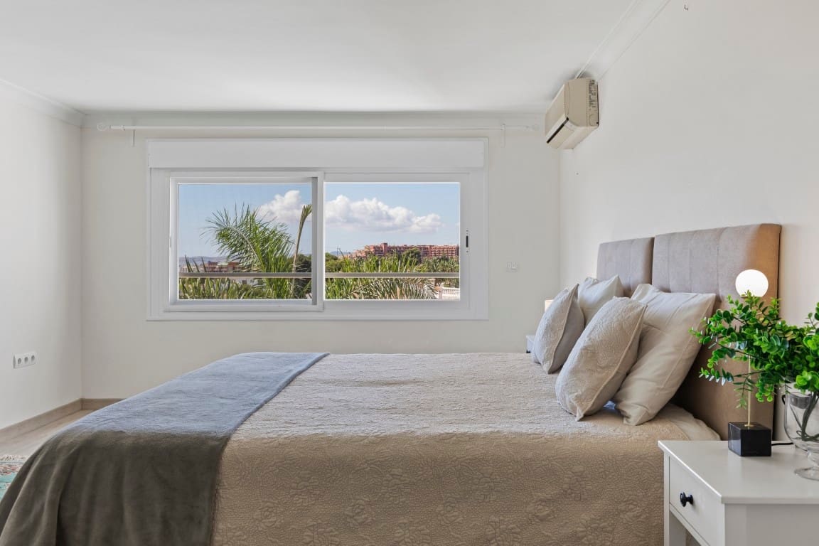 6 bedroom Villa for sale in Benalmadena - € 1,250,000 (Ref: 9432578)