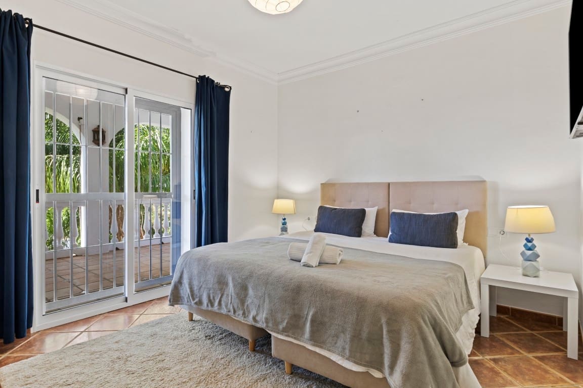 6 bedroom Villa for sale in Benalmadena - € 1,250,000 (Ref: 9432578)