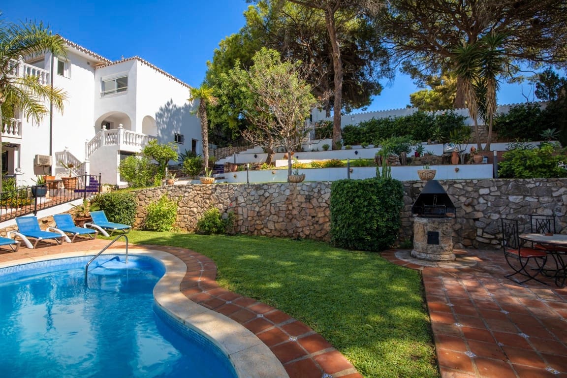 6 bedroom Villa for sale in Benalmadena - € 1,250,000 (Ref: 9432578)