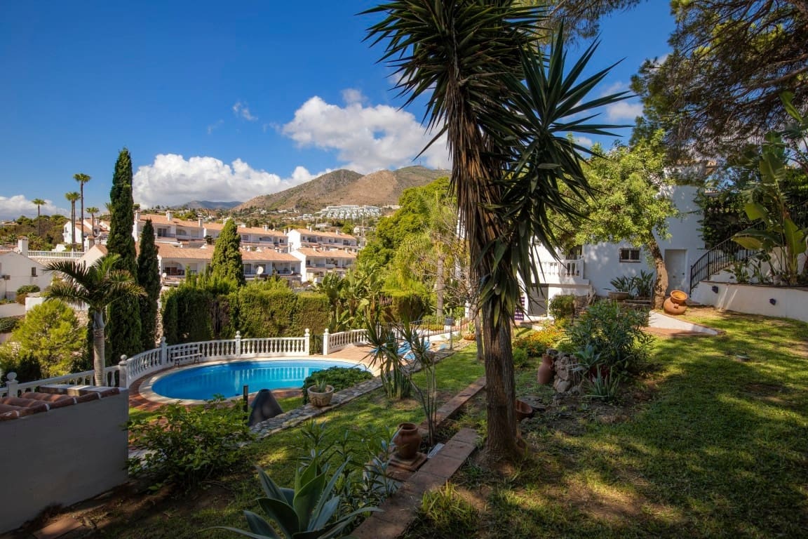 6 bedroom Villa for sale in Benalmadena - € 1,250,000 (Ref: 9432578)