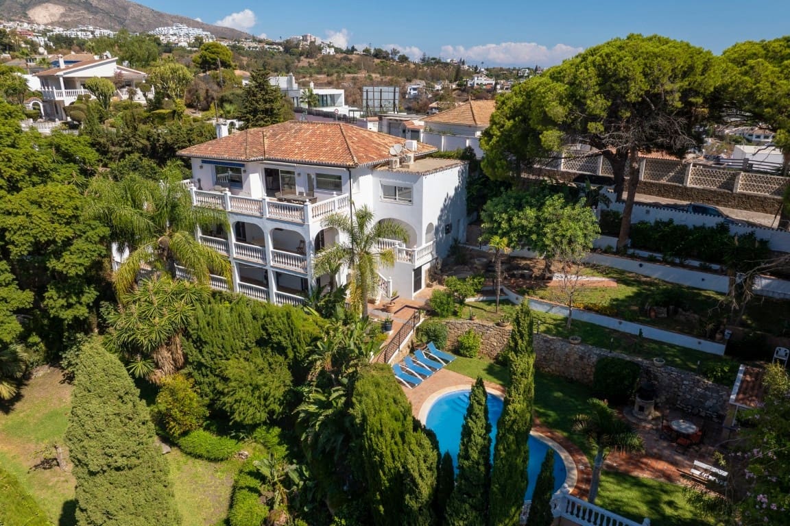 6 bedroom Villa for sale in Benalmadena - € 1,250,000 (Ref: 9432578)