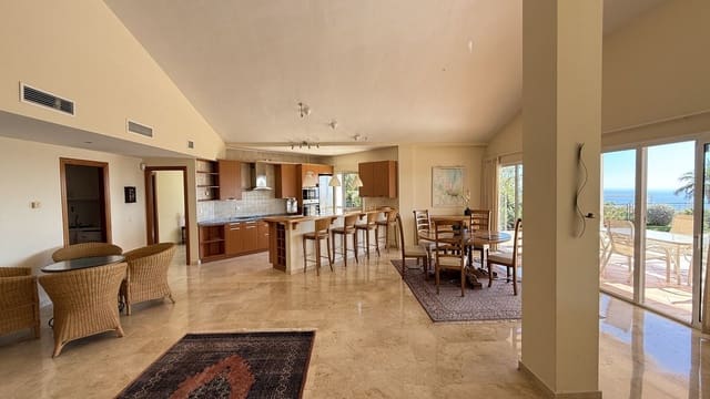 4 soveværelse Villa til salg i Benalmádena med garage - € 2.500.000 (Ref: 9489799)