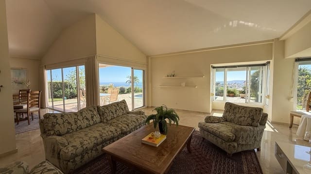 4 soveværelse Villa til salg i Benalmádena med garage - € 2.500.000 (Ref: 9489799)