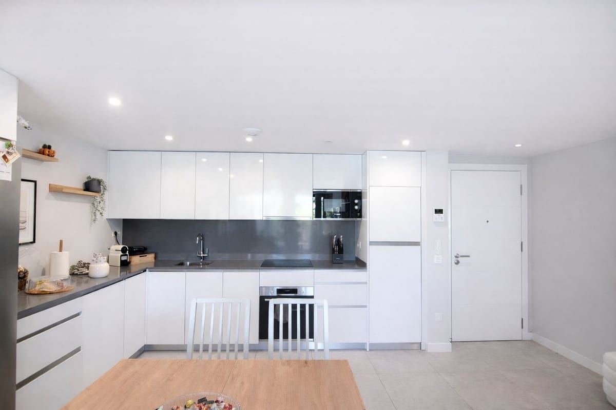 3 bedroom Apartment for sale in El Chaparral with garage - € 585,000 (Ref: 9489800)