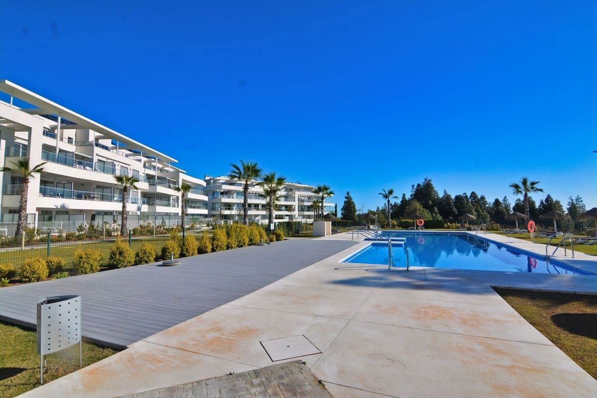 3 bedroom Apartment for sale in El Chaparral with garage - € 585,000 (Ref: 9489800)