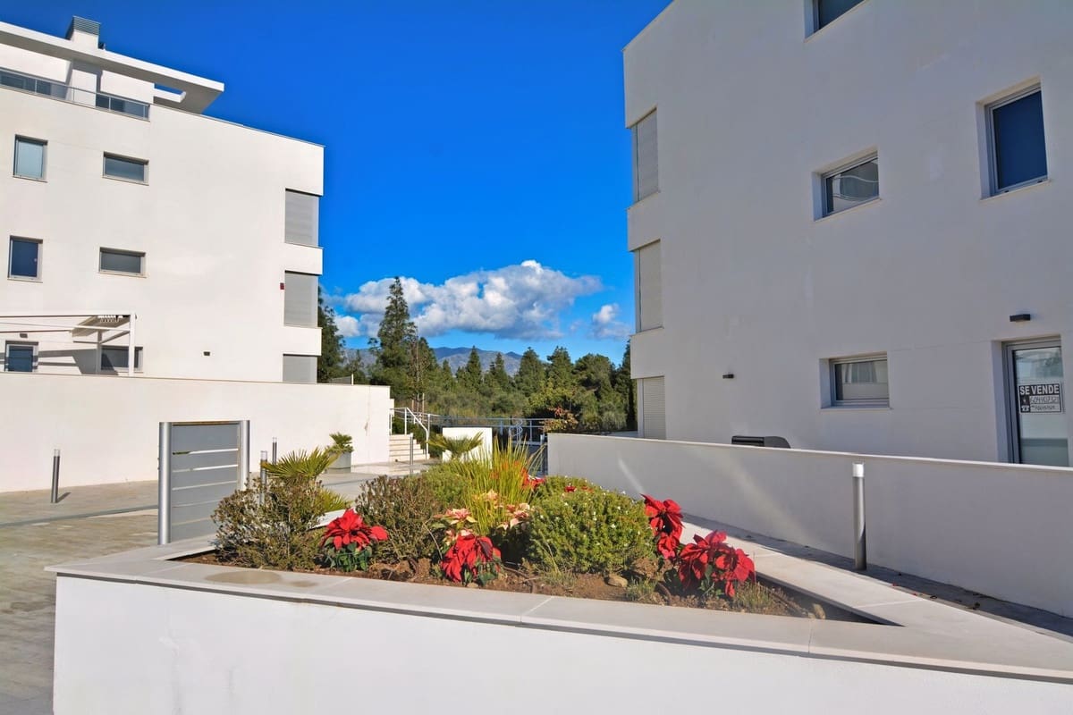 3 bedroom Apartment for sale in El Chaparral with garage - € 585,000 (Ref: 9489800)