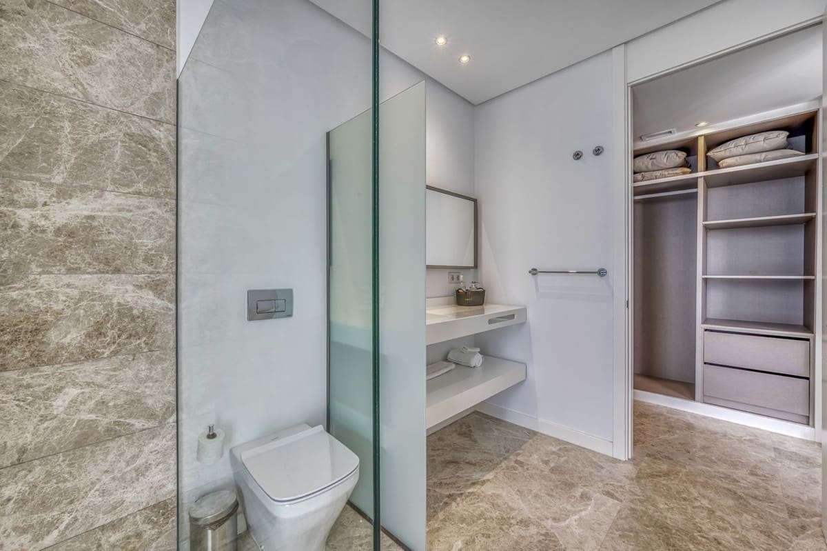 5 bedroom Villa for sale in Cancelada with garage - € 2,350,000 (Ref: 9503096)