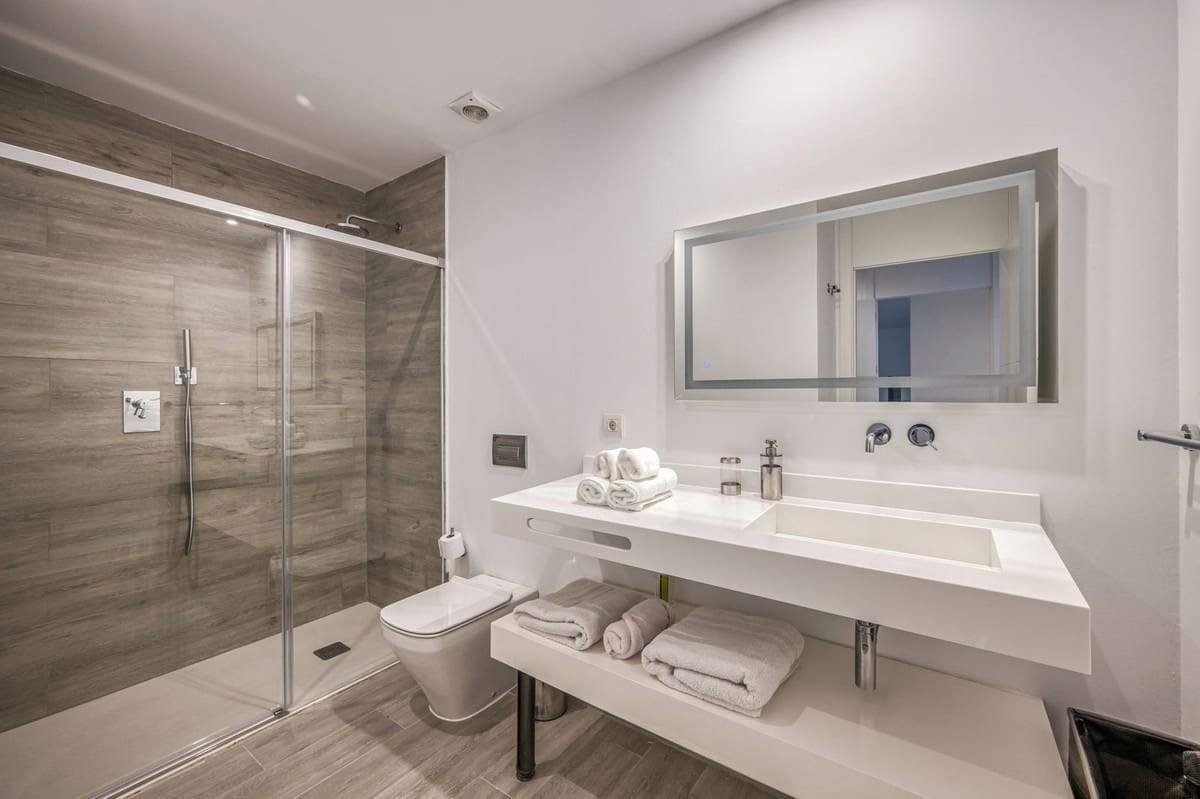 5 bedroom Villa for sale in Cancelada with garage - € 2,350,000 (Ref: 9503096)