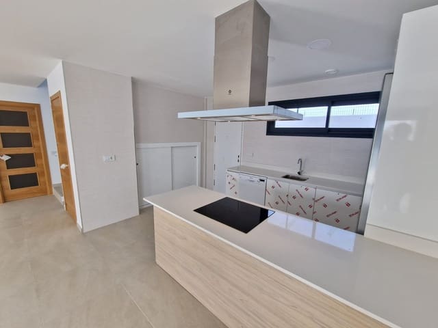 Chalet de 4 habitaciones en Manilva en venta - 780.000 € (Ref: 9503097)