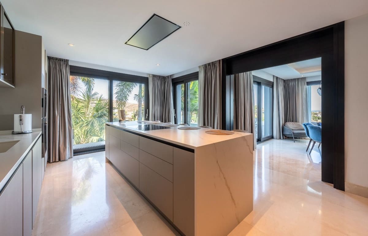 6 chambre Villa/Maison à vendre à Los Flamingos avec garage - 9 900 000 € (Ref: 9503098)